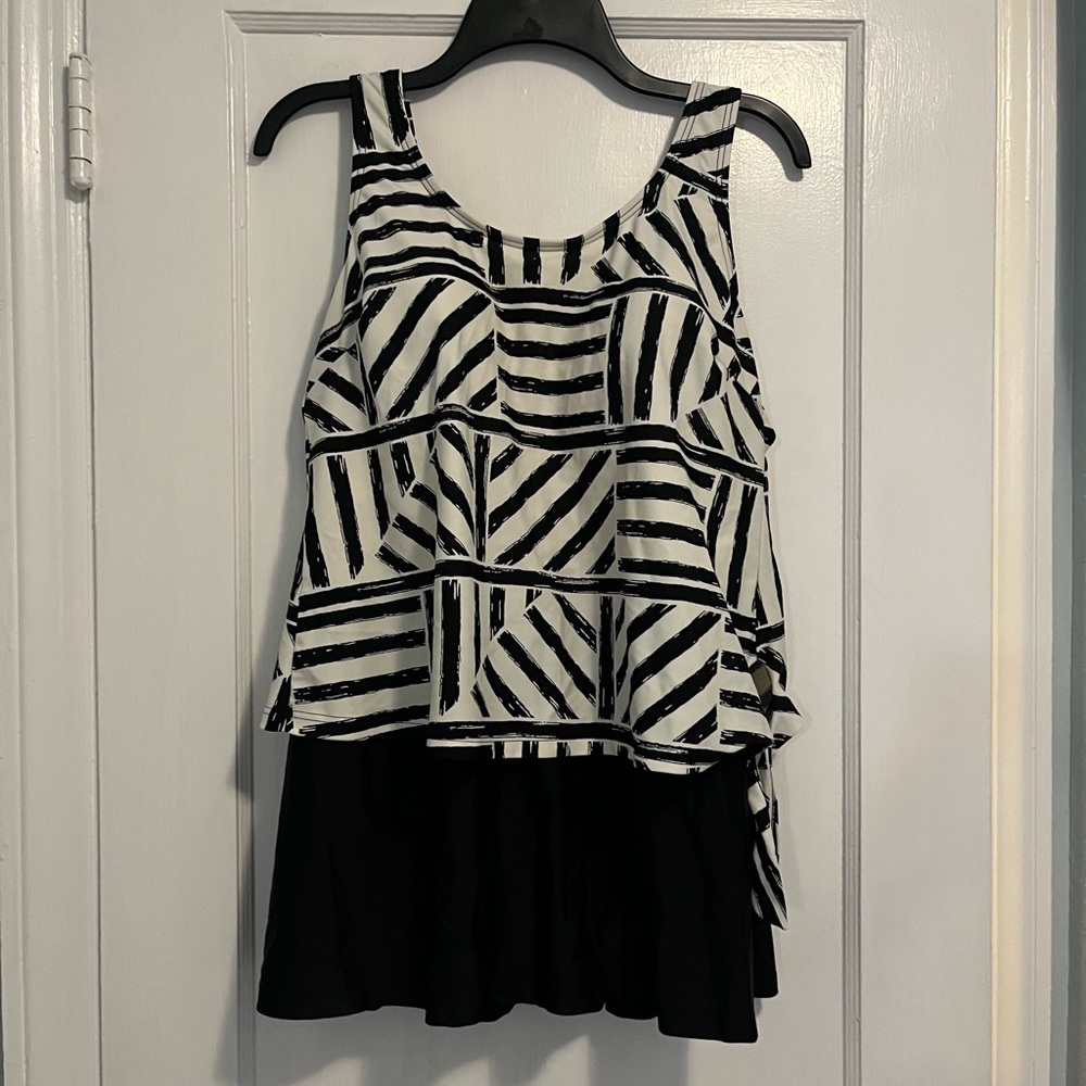 Ocean Dream Black and White Top